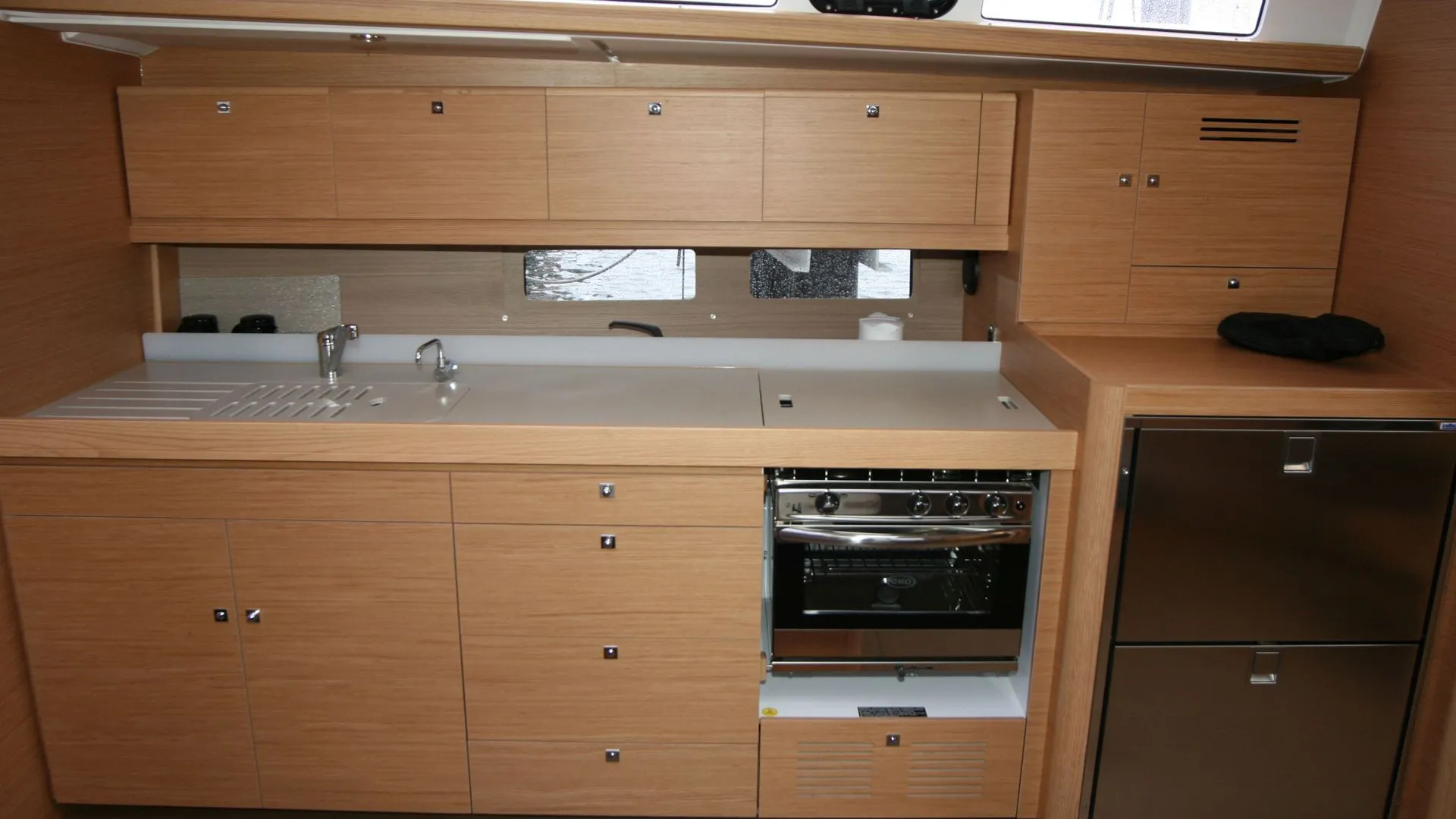 Dufour 460 Grand Large Harvey — yacht photo 8