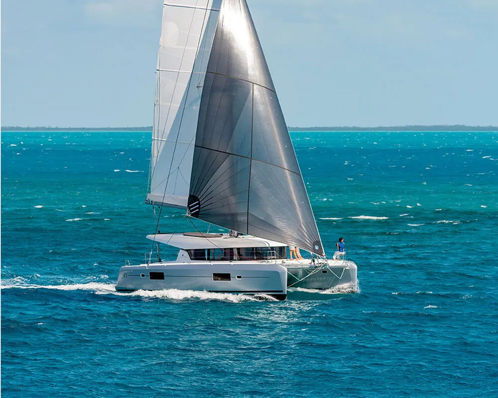 Lagoon 42 HeyBlue — фотография яхты 27