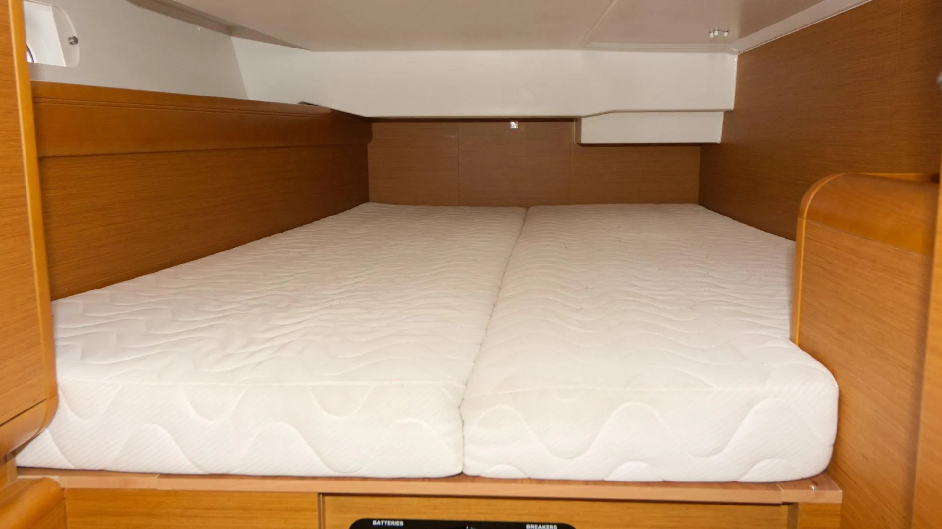 Sun Odyssey 439 Jason — фотография яхты 10