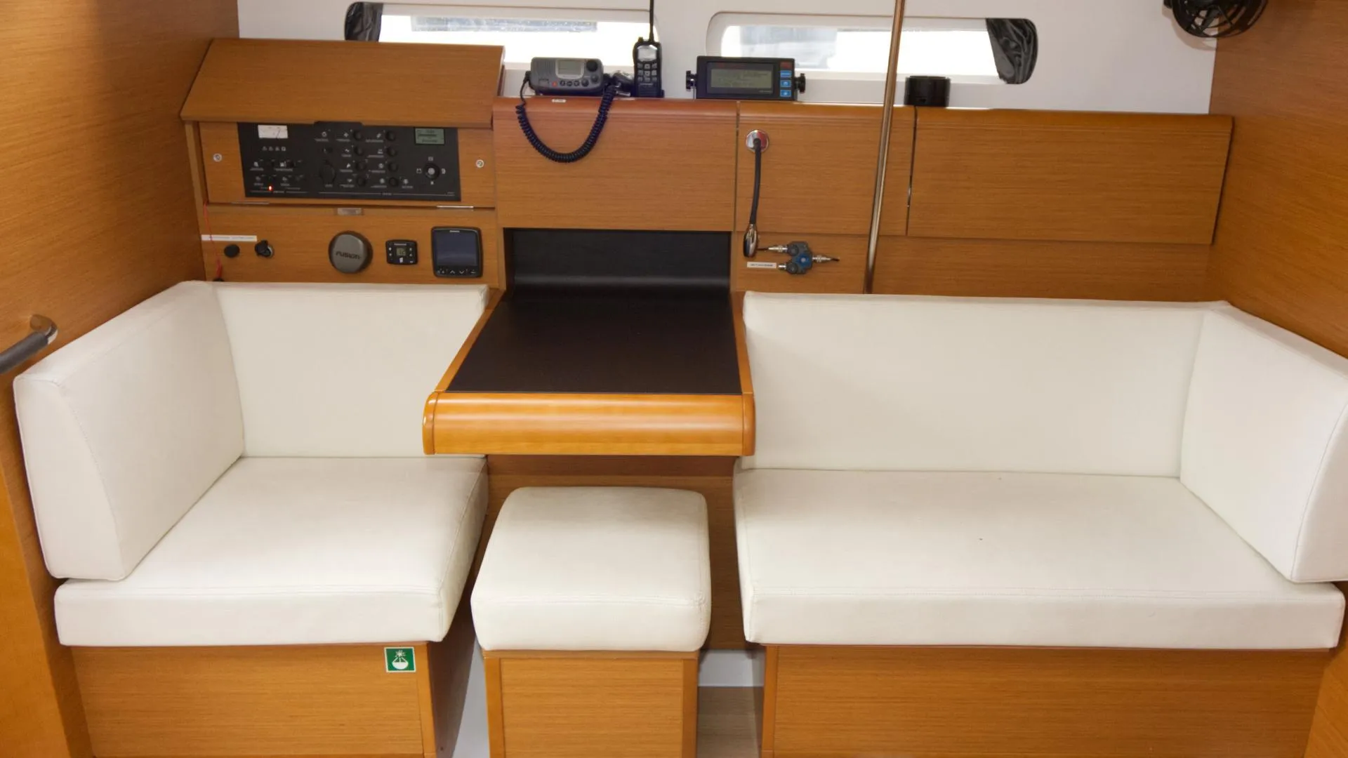 Sun Odyssey 439 Jason — фотография яхты 2