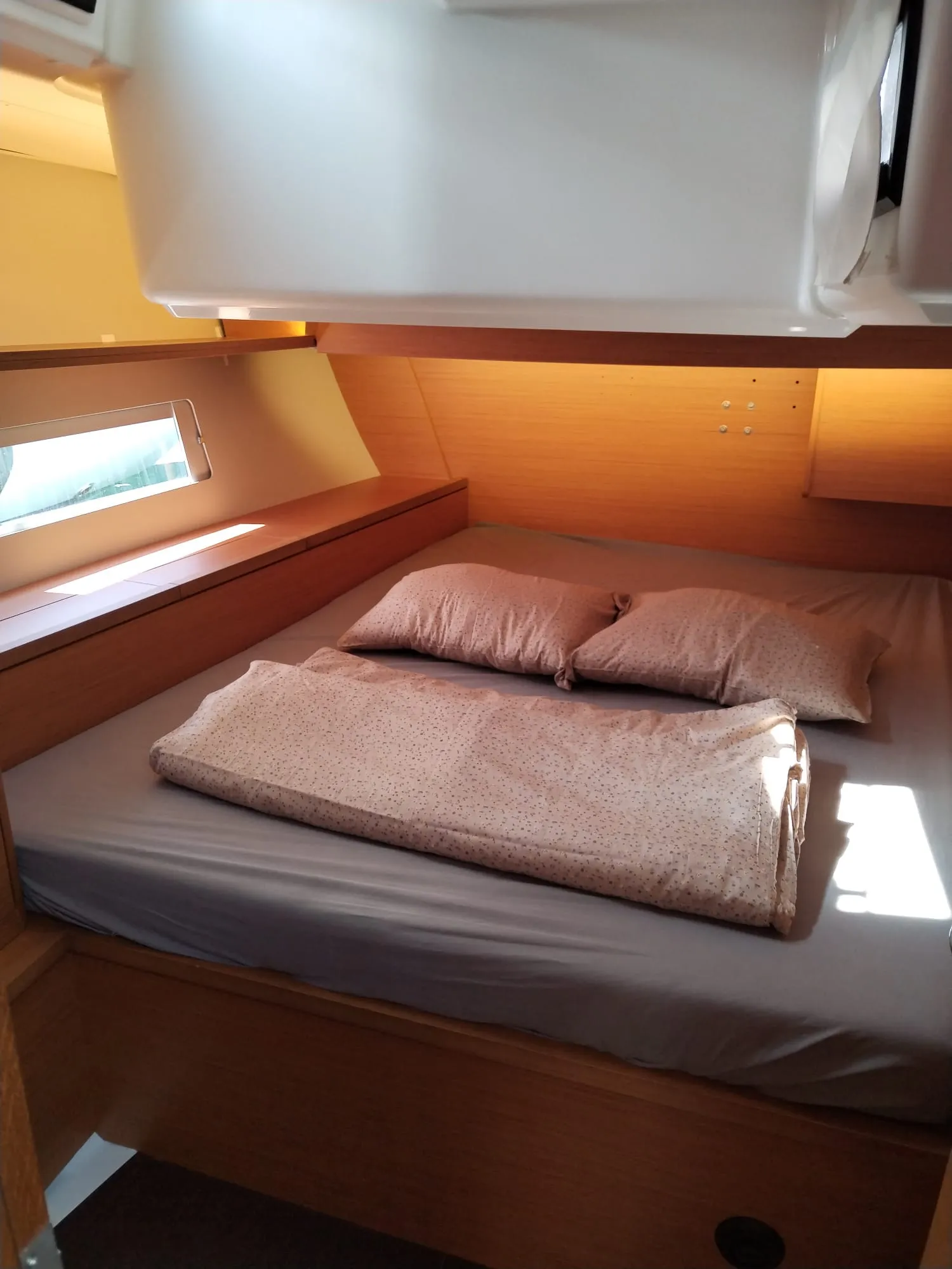 Dufour 470 Asterix — yacht photo 18