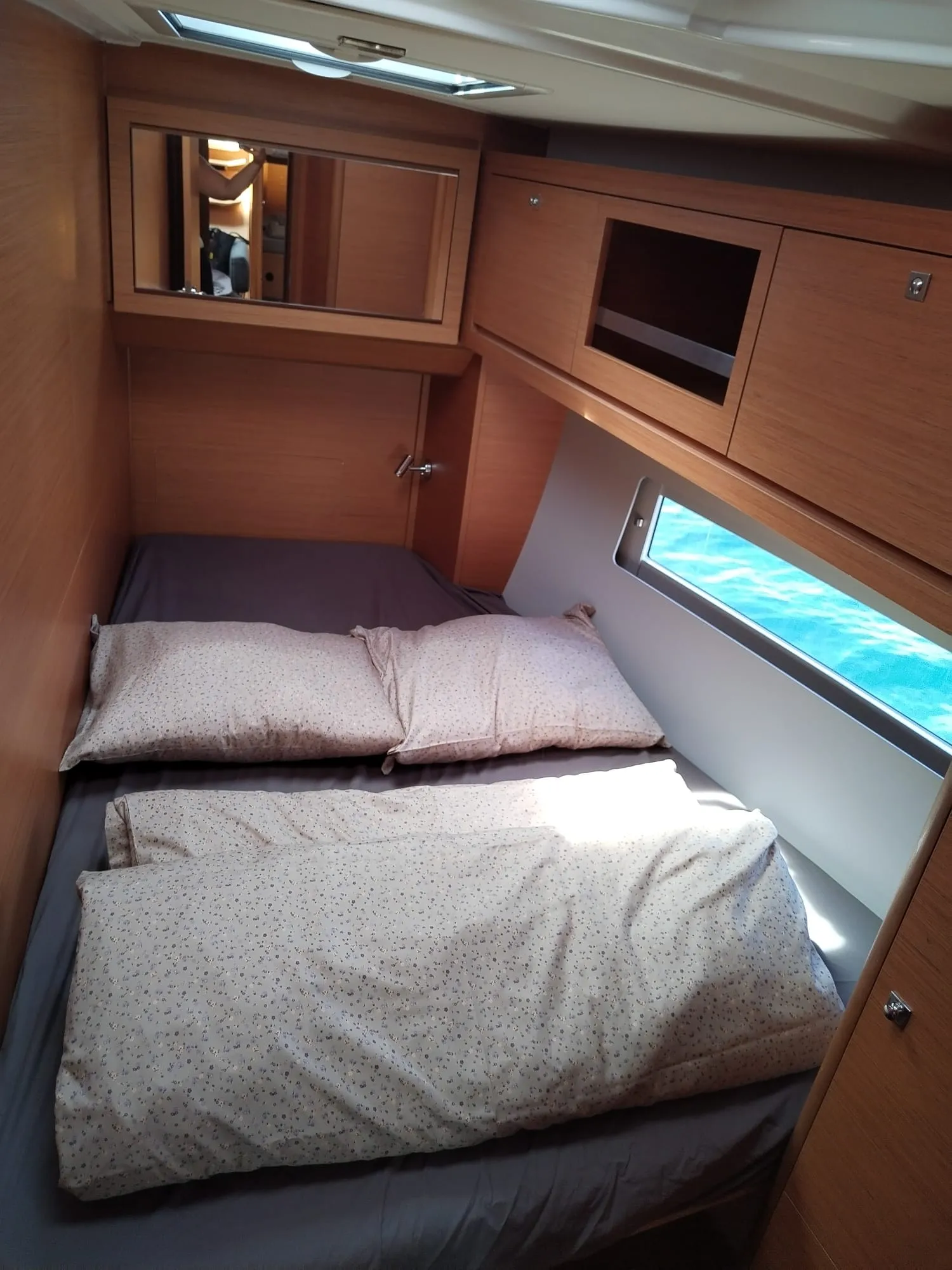 Dufour 470 Asterix — yacht photo 16