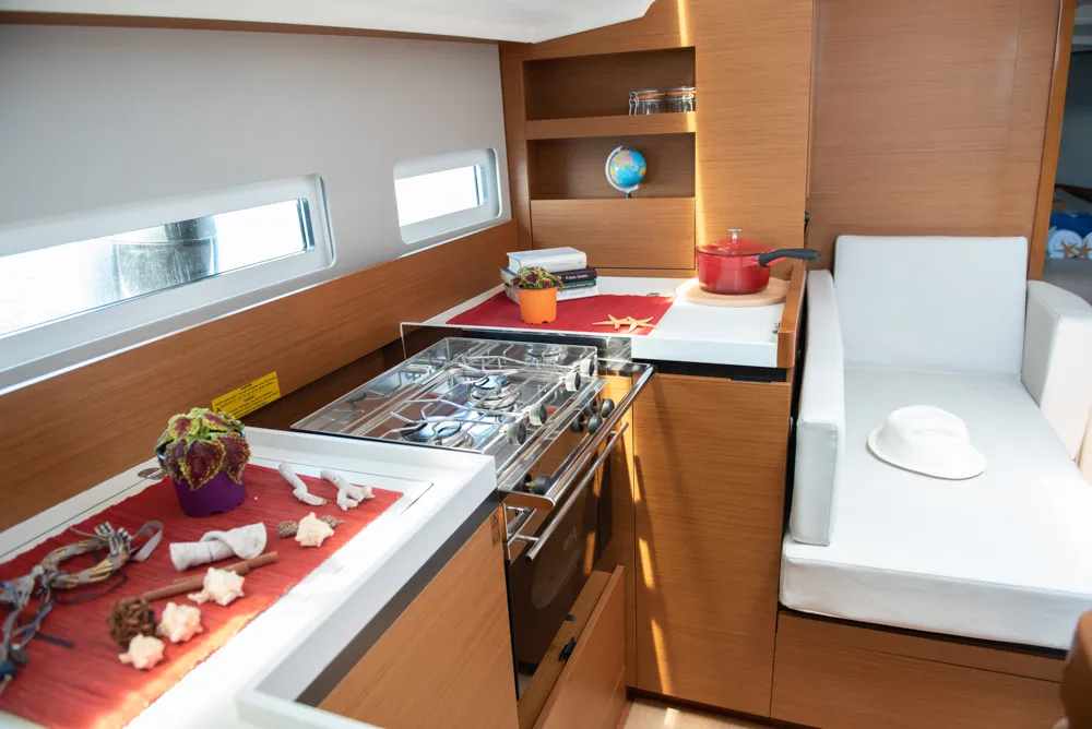 Sun Odyssey 410 Marianna — фотография яхты 2