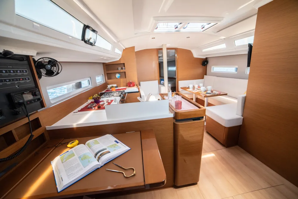 Sun Odyssey 410 Marianna — фотография яхты 44