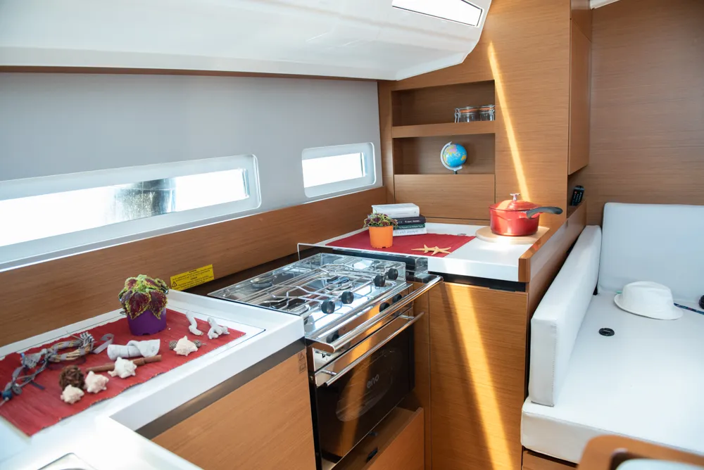 Sun Odyssey 410 Marianna — фотография яхты 58