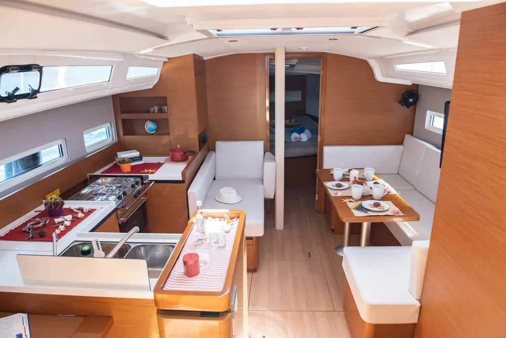 Sun Odyssey 410 Marianna — фотография яхты 35