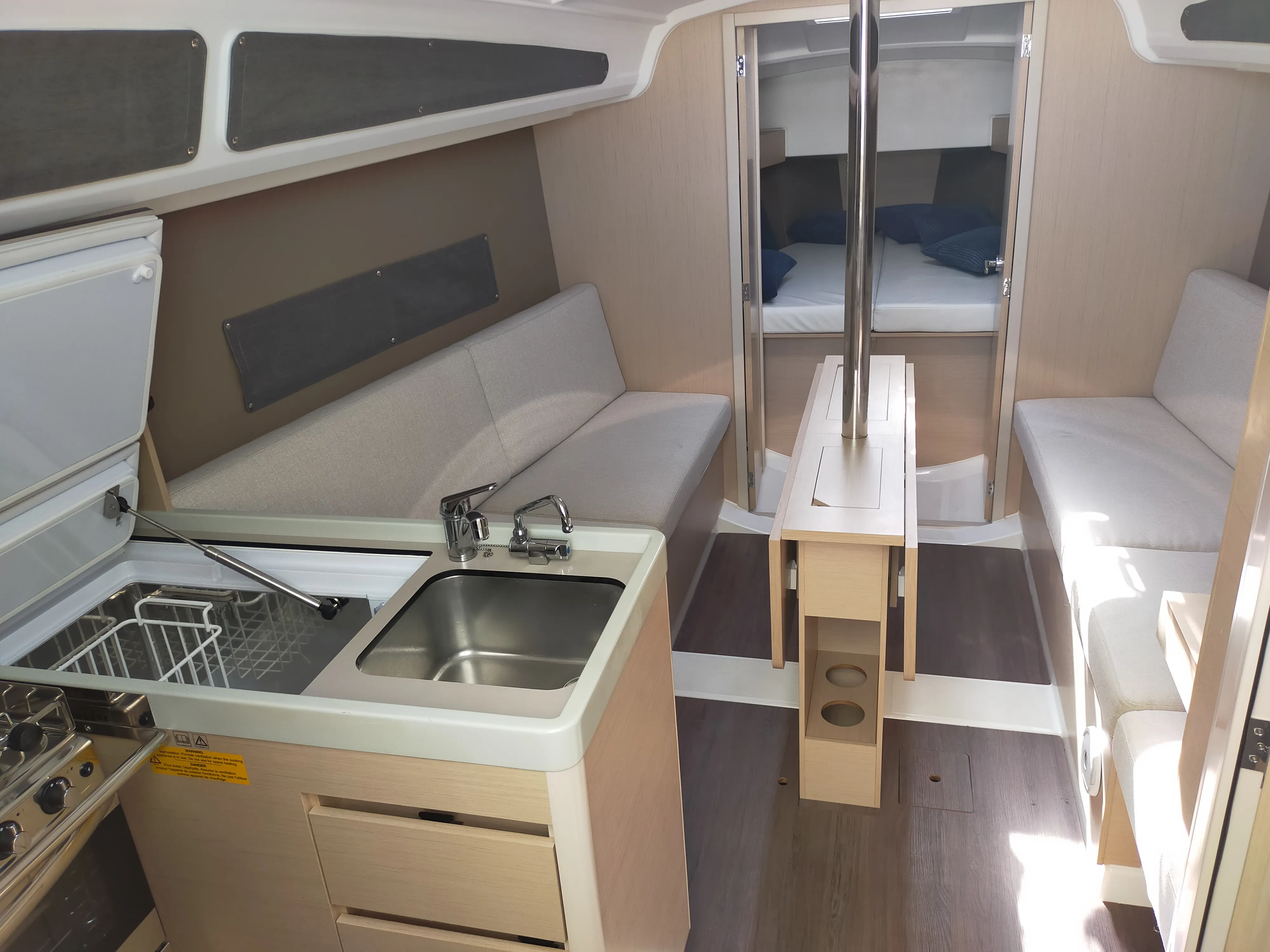 Oceanis 30.1 Fregugetta — yacht photo 2