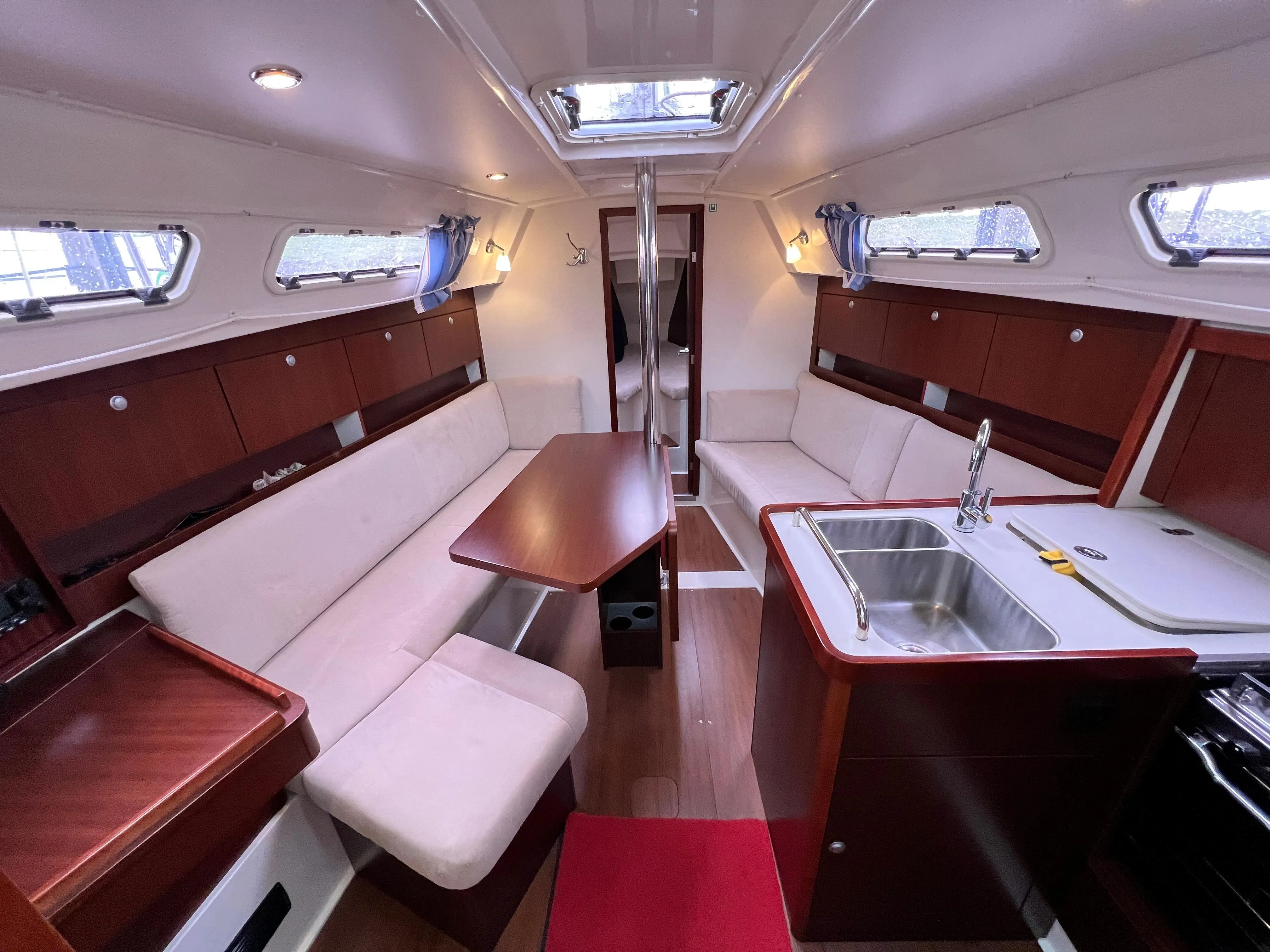 Hanse 320 Sicily — jahtikuva 2