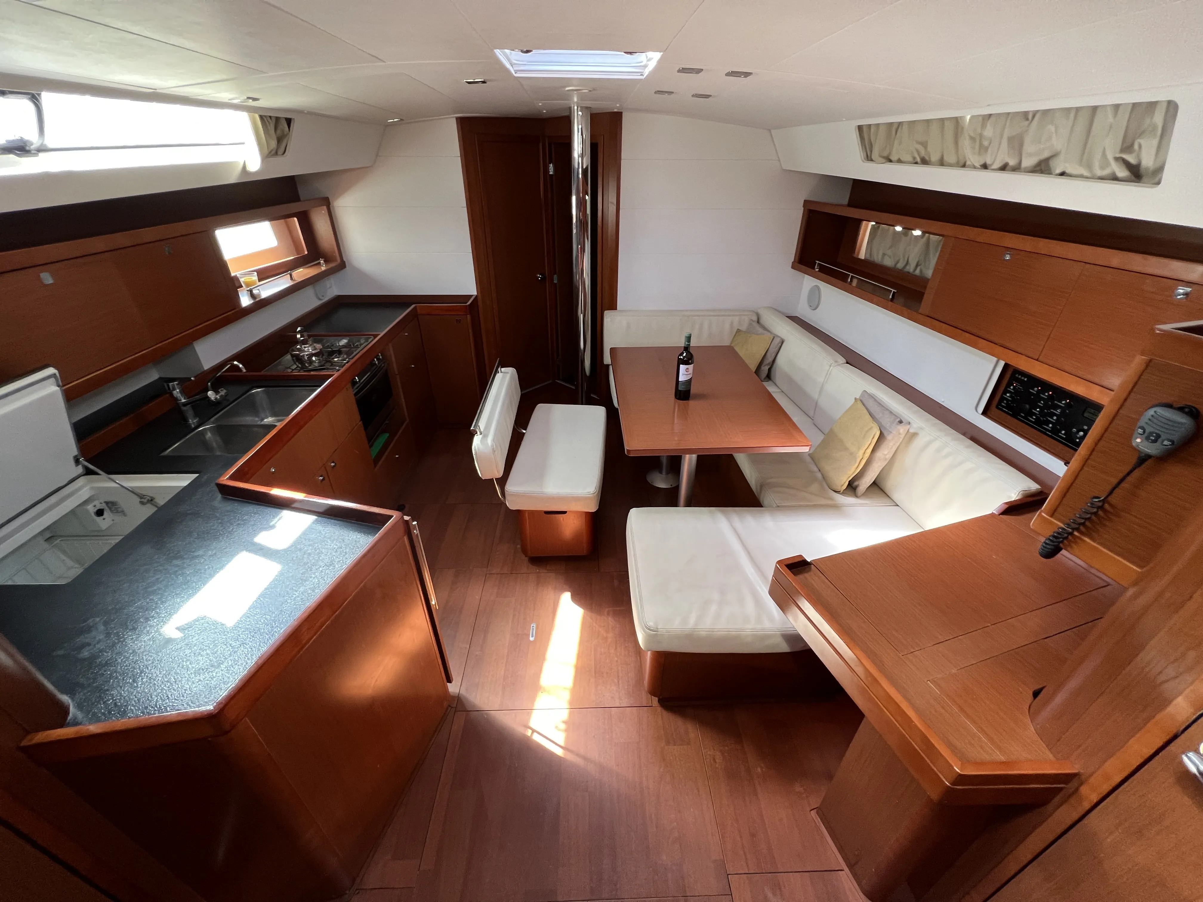 Oceanis 45 Aurora — jahifoto 2