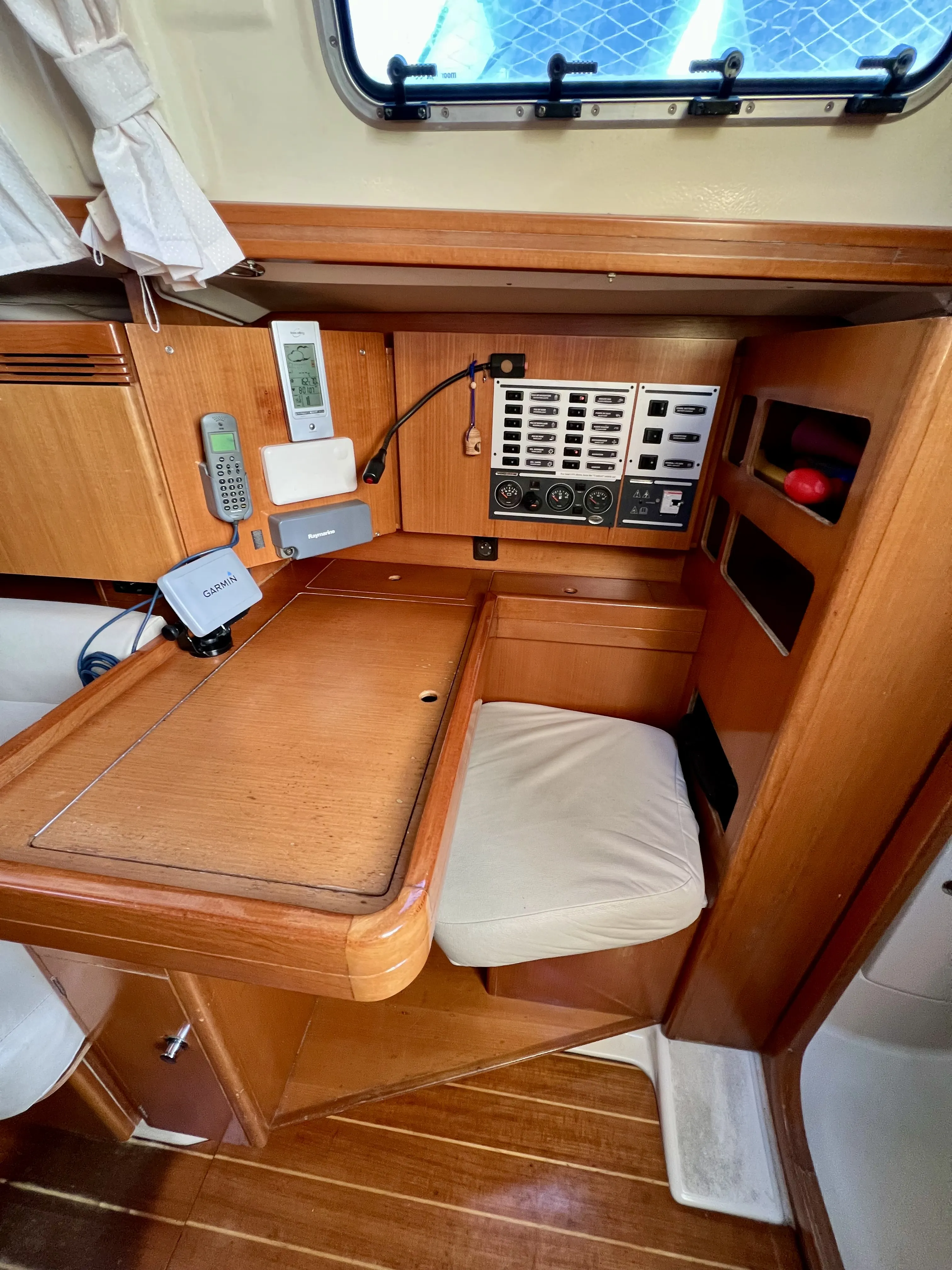 Dufour 34 Nefeli — foto dello yacht n. 9