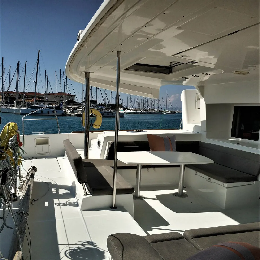 Lagoon 450 Fly Azraq — jahifoto 7