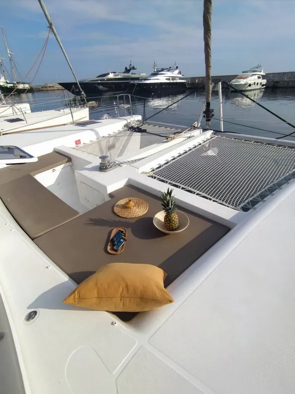 Lagoon 450 Fly Azraq — jahifoto 11
