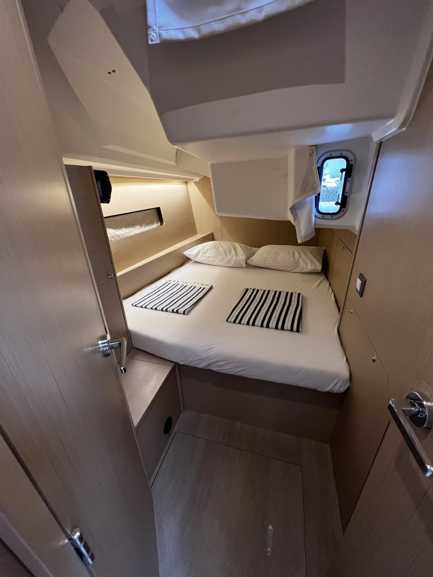 Oceanis 40.1 Aglaia — фотография яхты 2