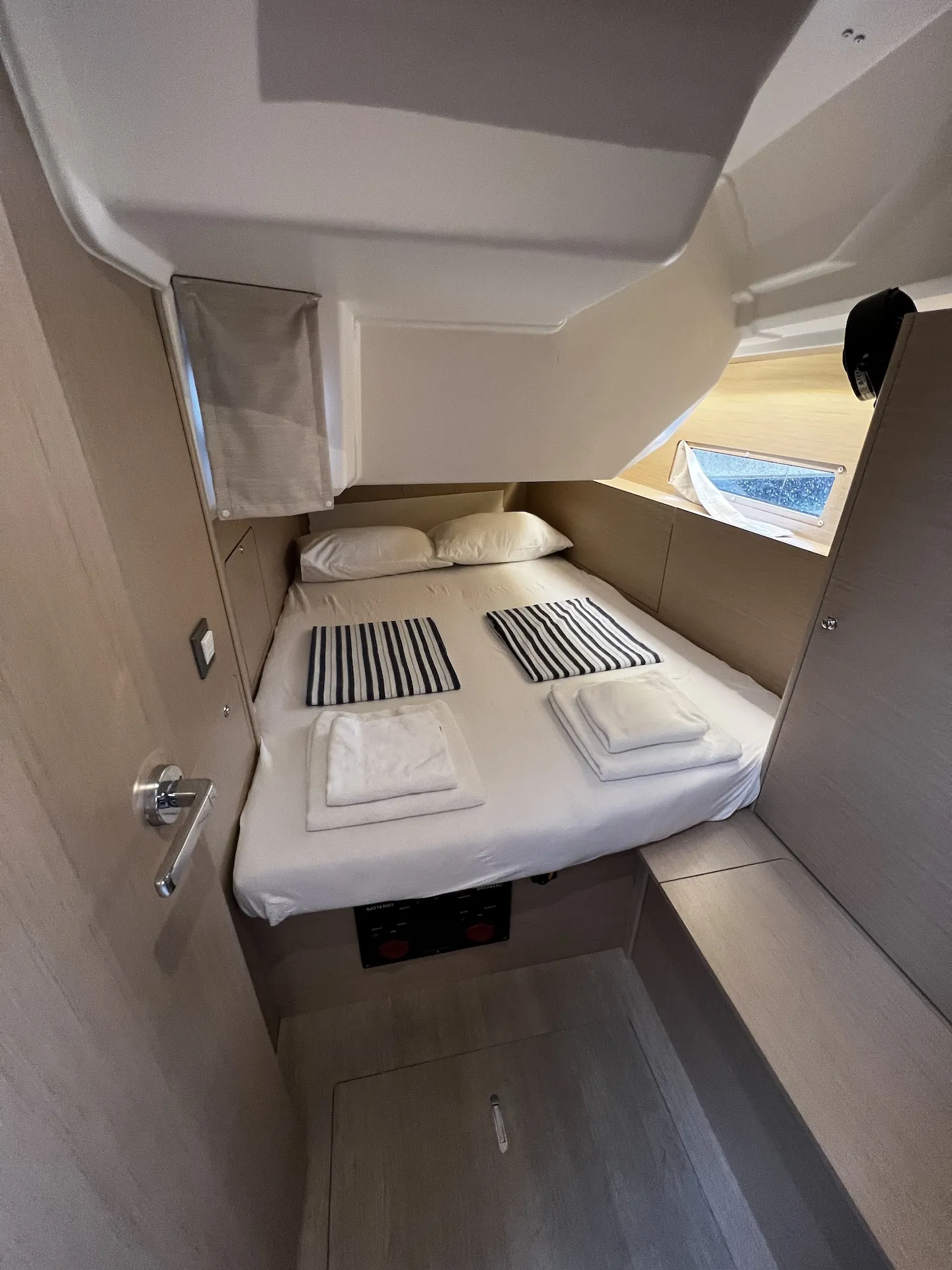 Oceanis 40.1 Aglaia — фотография яхты 11