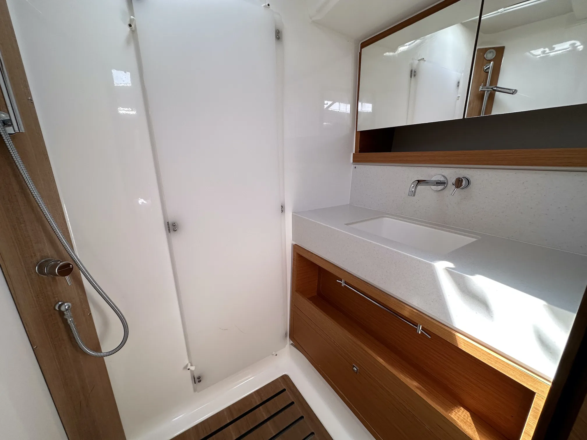 Dufour 470 Suha Bey — фотография яхты 5