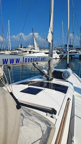 Dufour 390 La Luz — фотография яхты 18