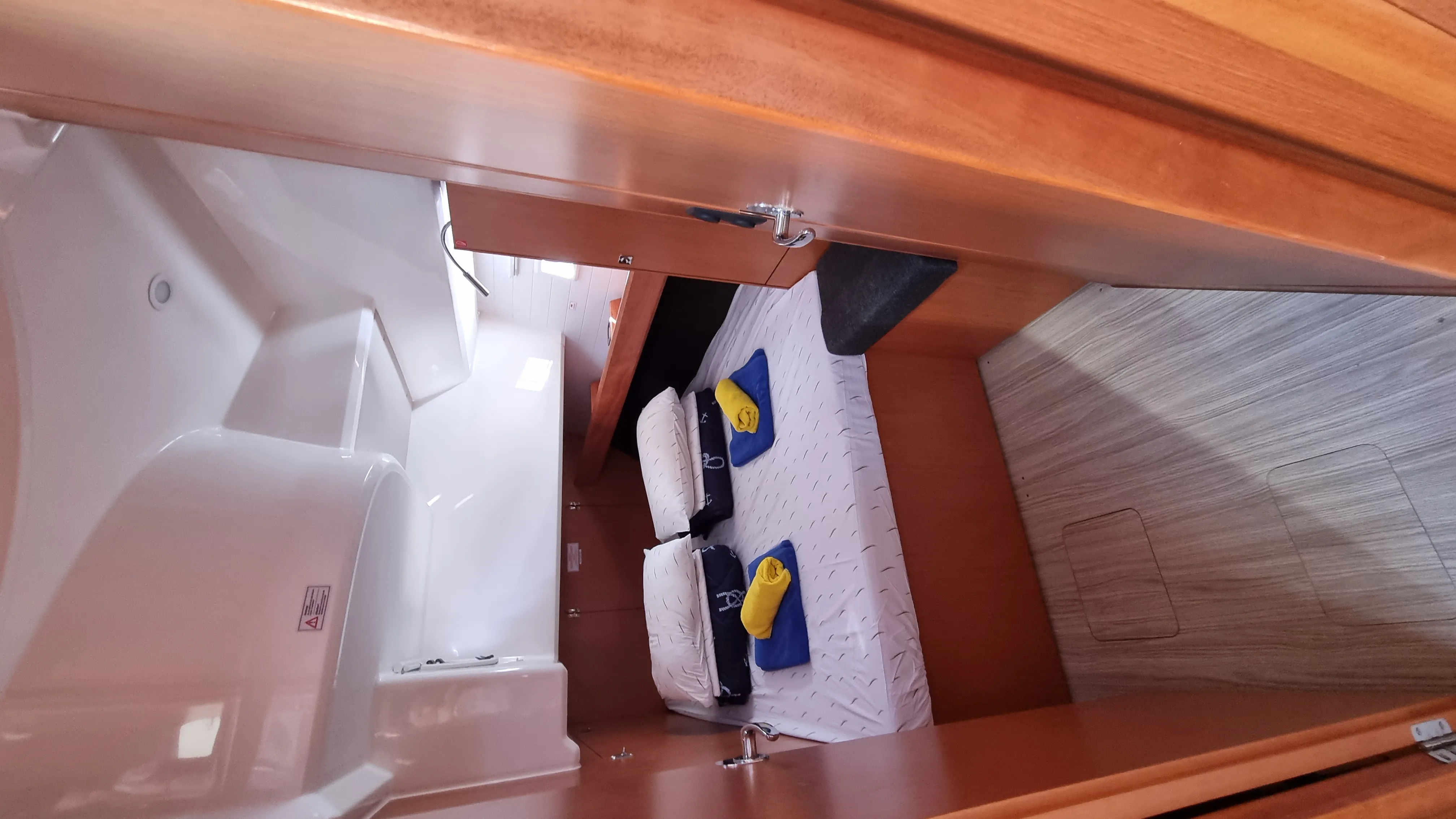 Bavaria Cruiser 46 Iustitia — фотография яхты 7