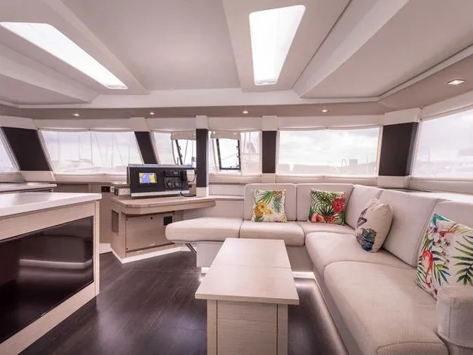 Saba 50 Phoenix — foto dello yacht n. 8