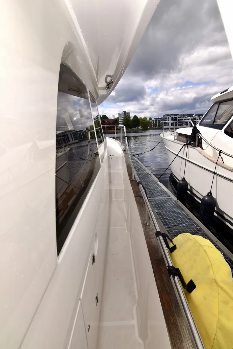 Greenline 33 Kragero — yacht photo 20