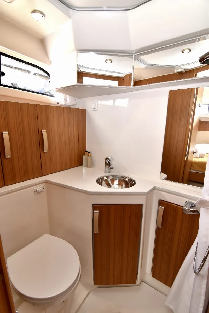Greenline 33 Kragero — yacht photo 23