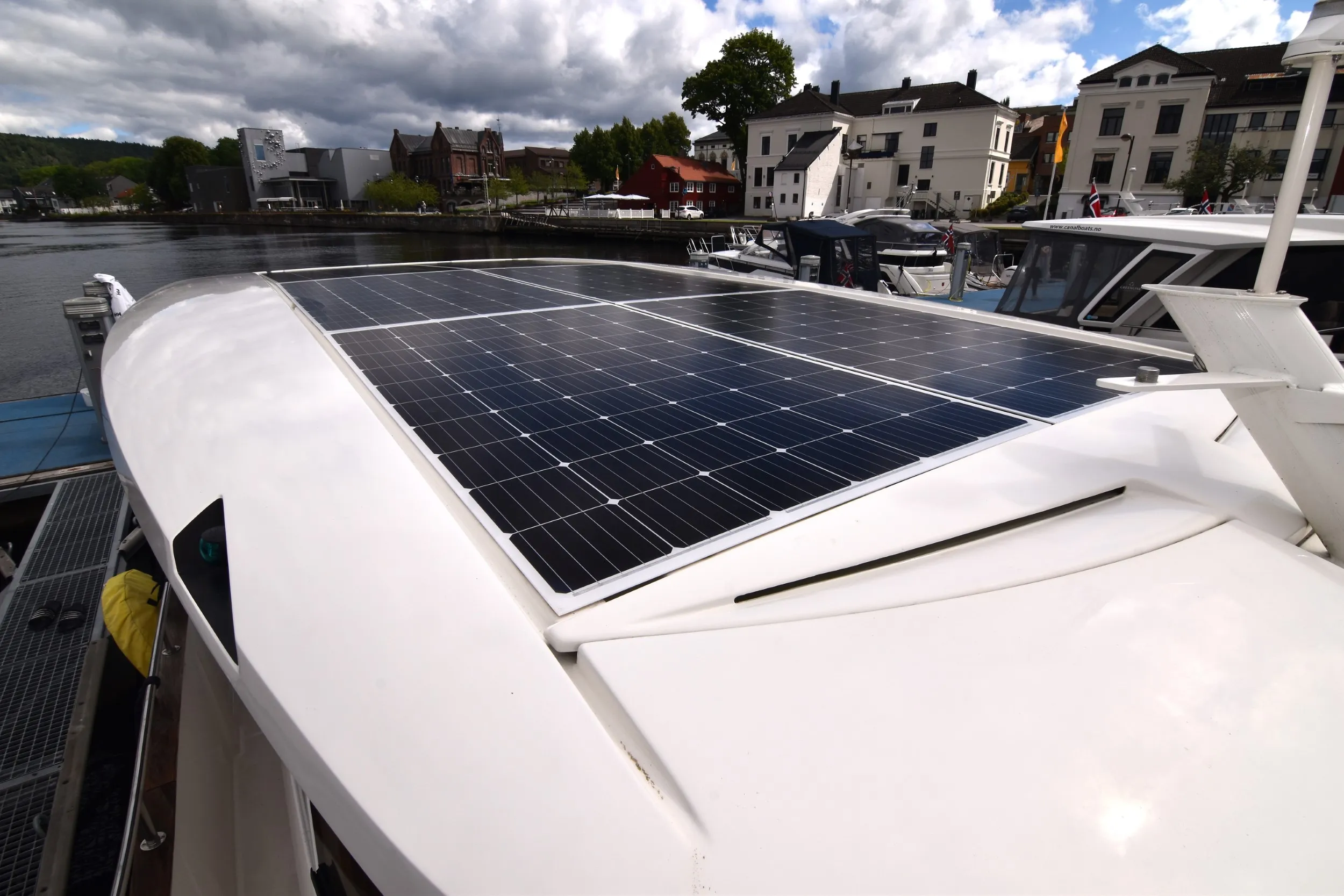 Greenline 33 Kragero — yacht photo 26