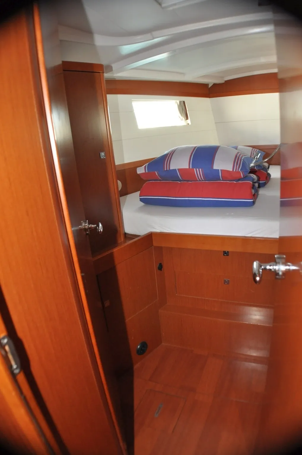 Oceanis 48 Cheeky Lady — yacht photo 12