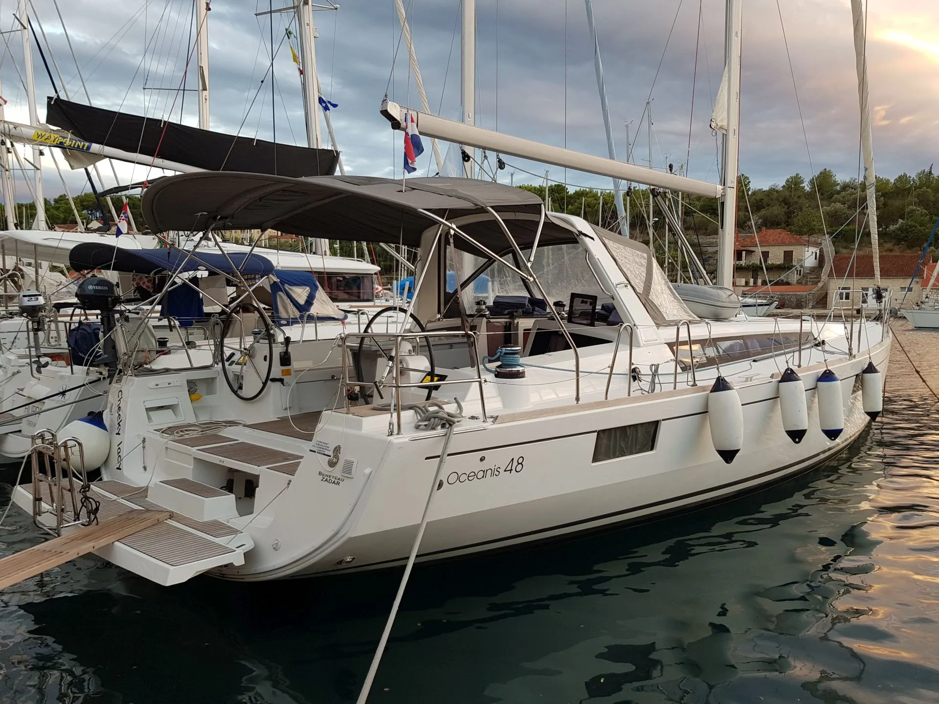 Oceanis 48 Cheeky Lady — yacht photo 4