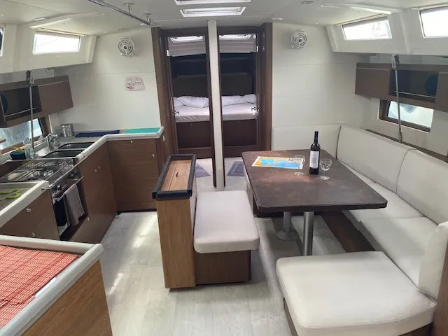 Oceanis 46.1 Bar-Bar — jahtikuva 2