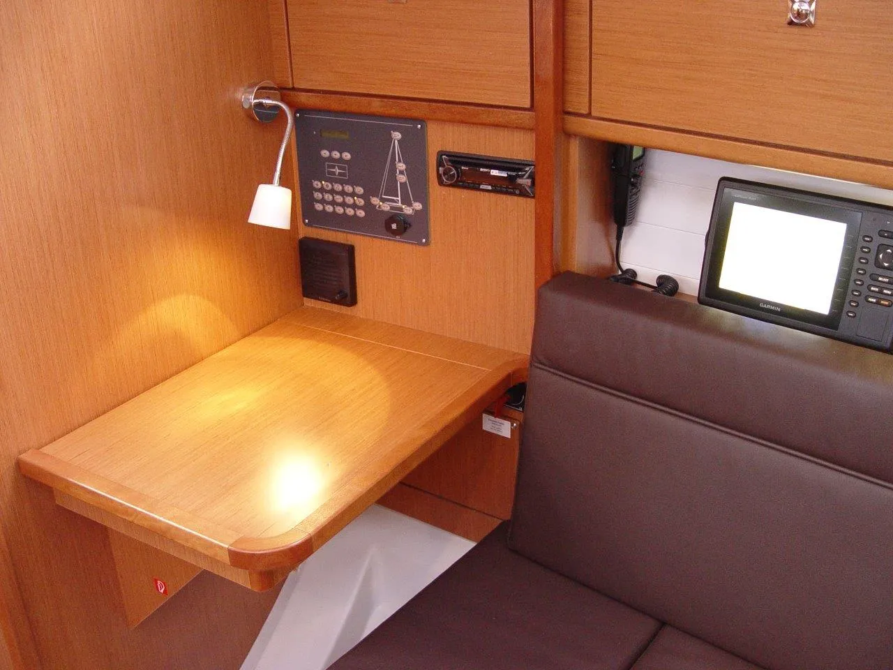 Bavaria Cruiser 33 Kleeia — yacht photo 2