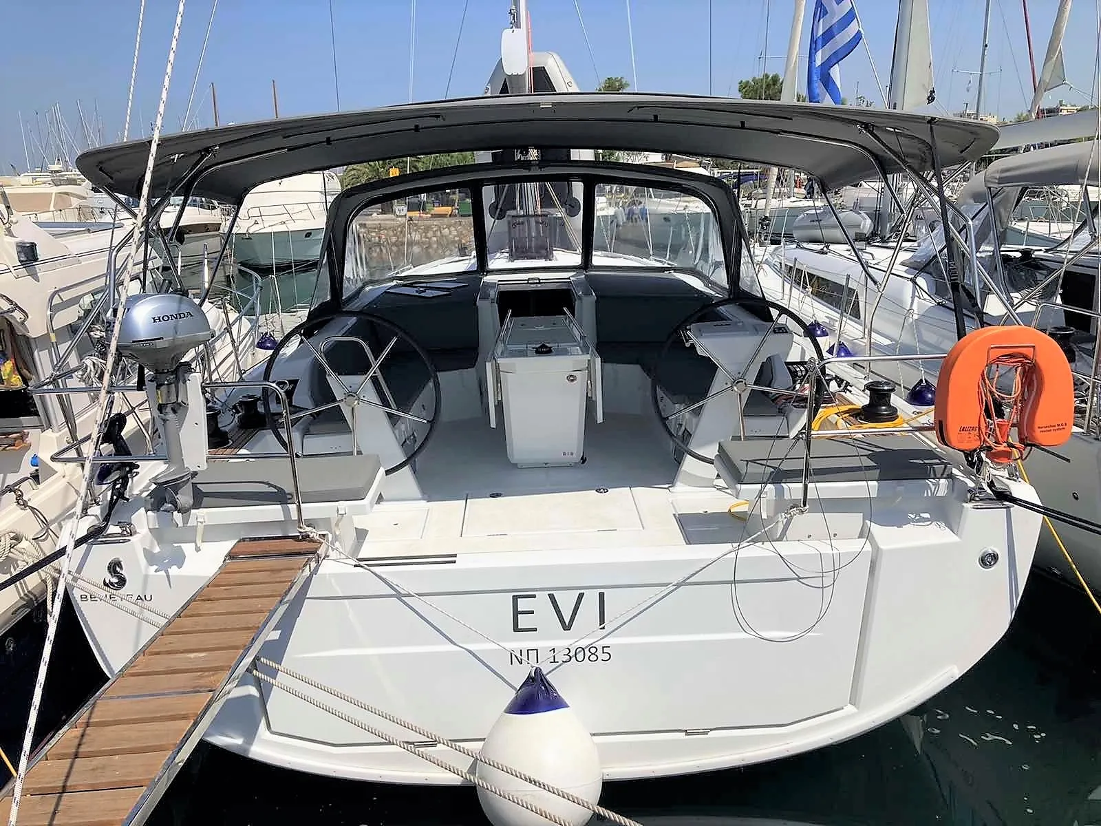 Beneteau Oceanis 46.1 EVI — фотография яхты 1