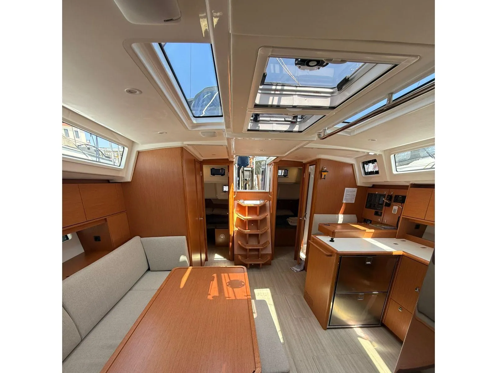 Bavaria C46 — фотография яхты 15