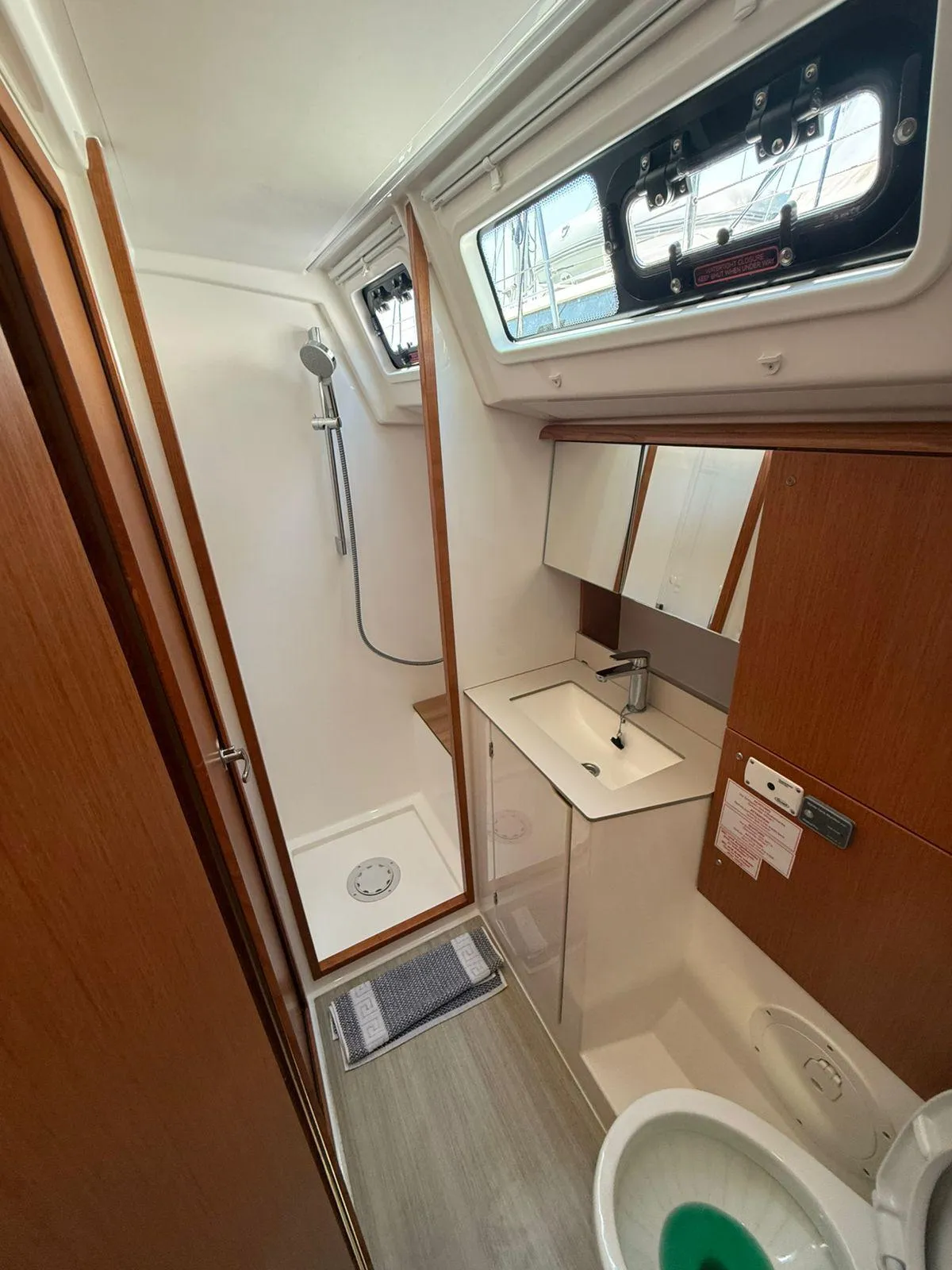 Bavaria C46 — фотография яхты 12
