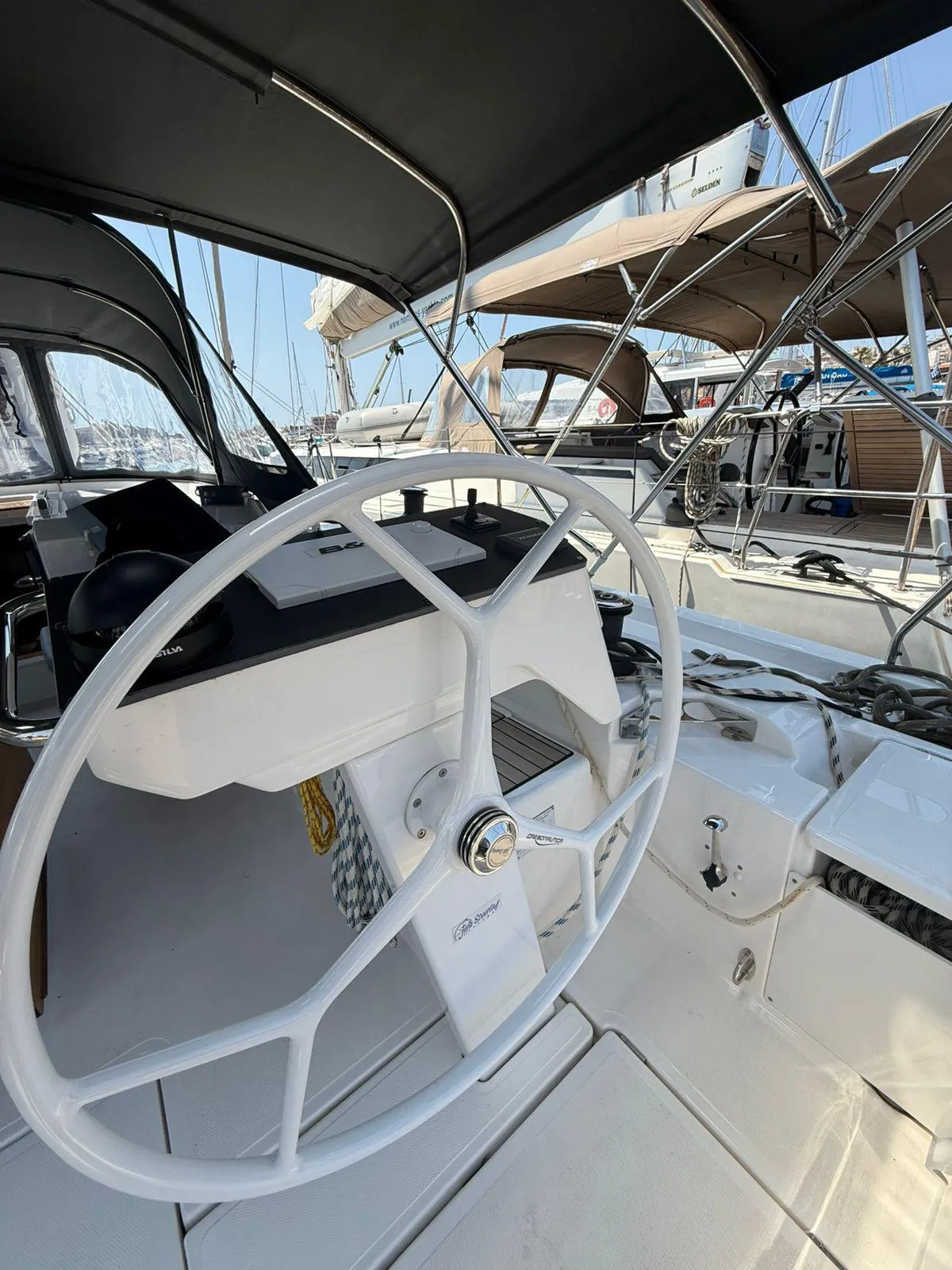 Bavaria C46 — фотография яхты 17