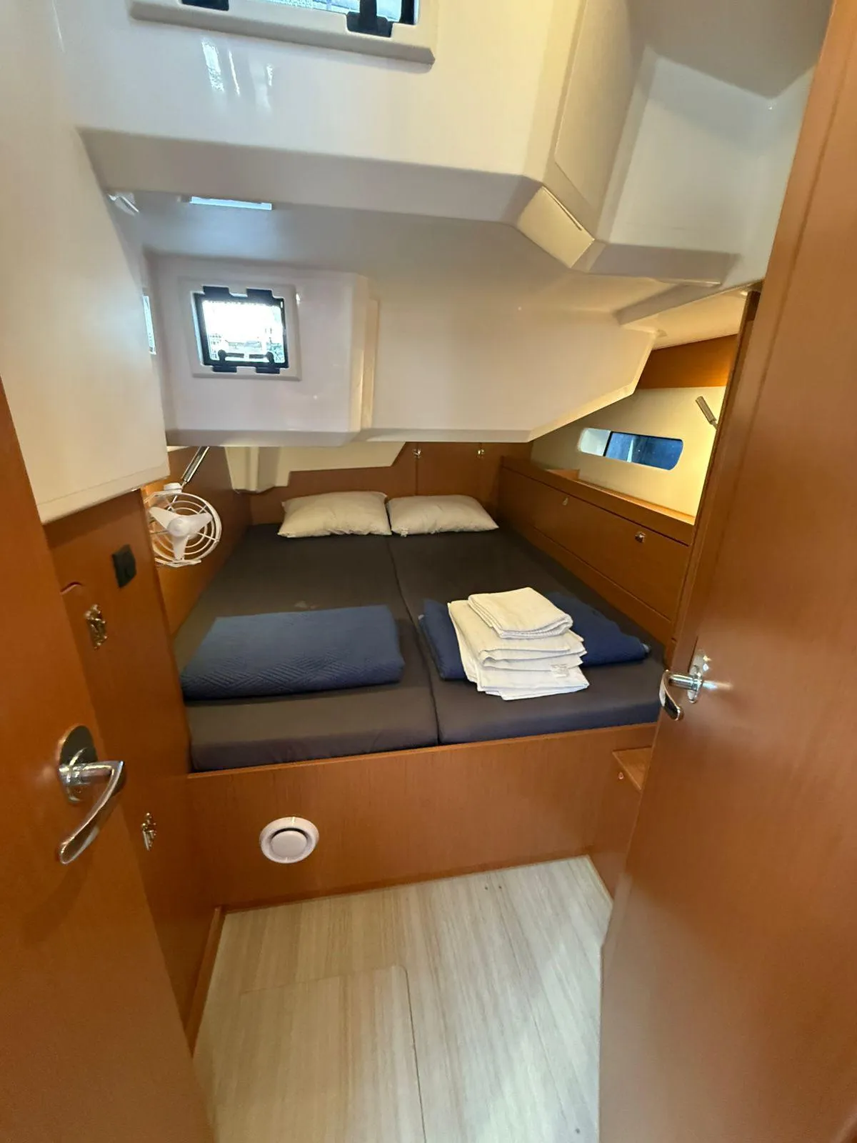 Bavaria C46 — фотография яхты 2