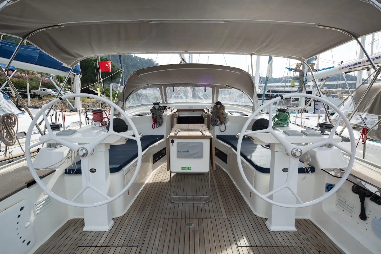 Bavaria 50 Aziza — фотография яхты 7
