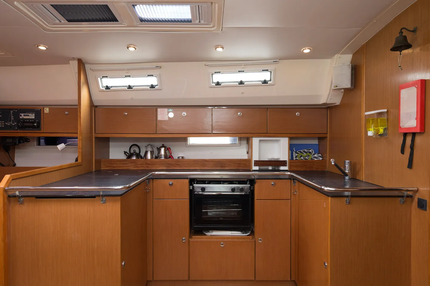 Bavaria 50 Aziza — фотография яхты 4