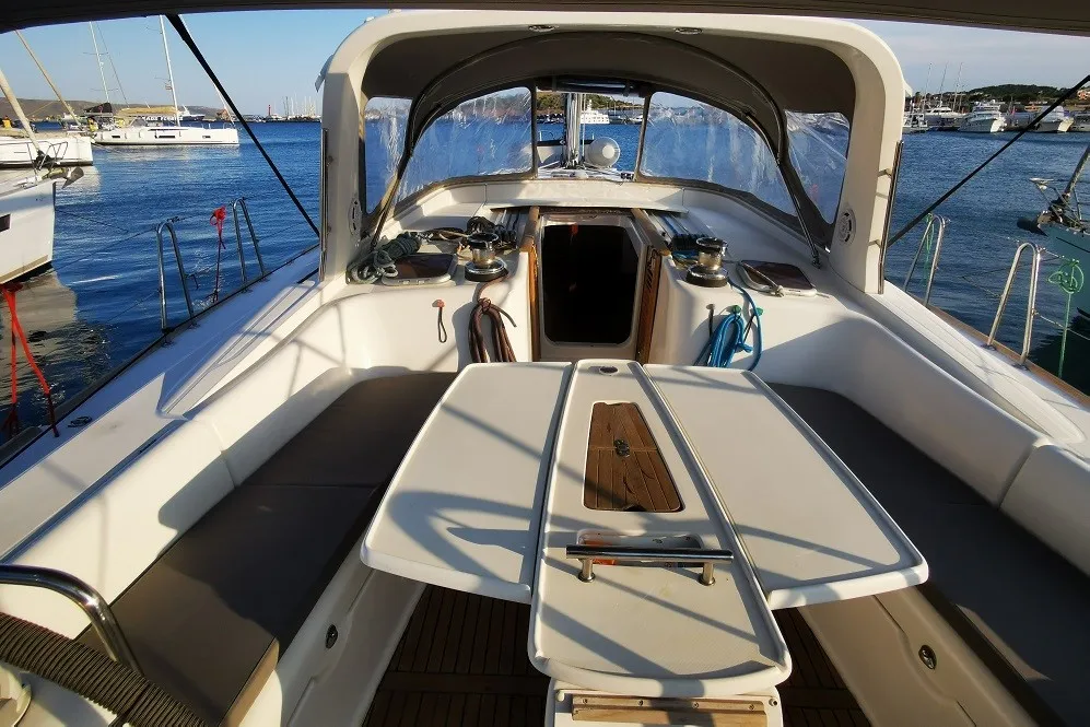 Oceanis 50 Family Seladon II — Yachtfoto 23