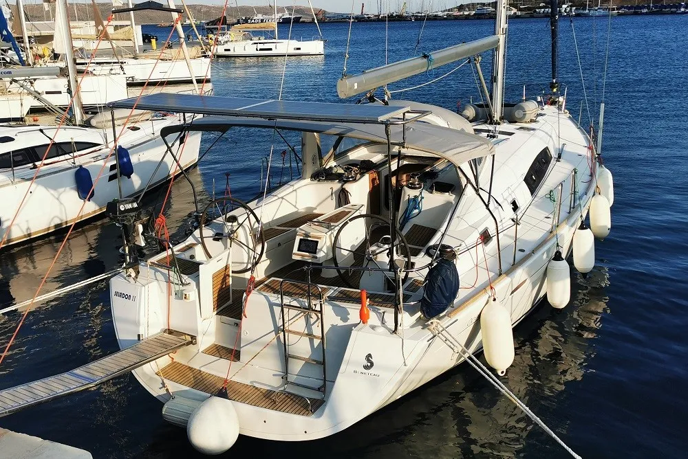 Oceanis 50 Family Seladon II — Yachtfoto 11