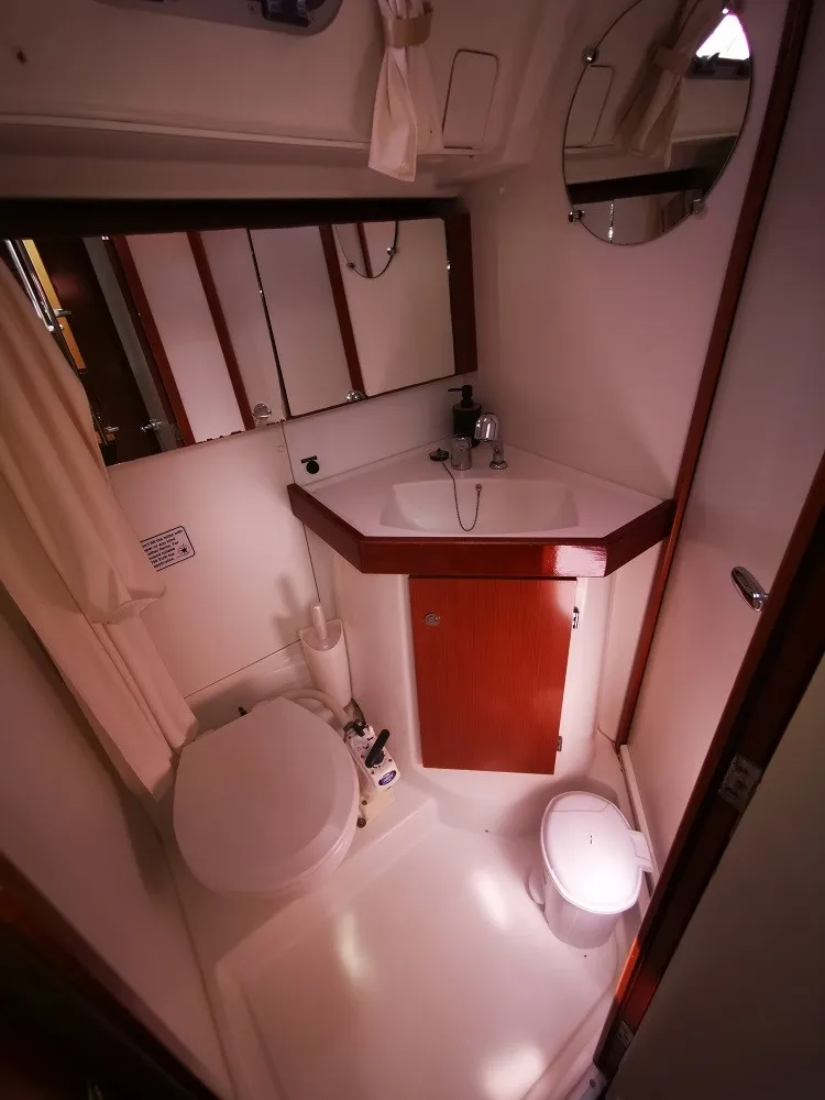 Oceanis 50 Family Seladon II — Yachtfoto 14