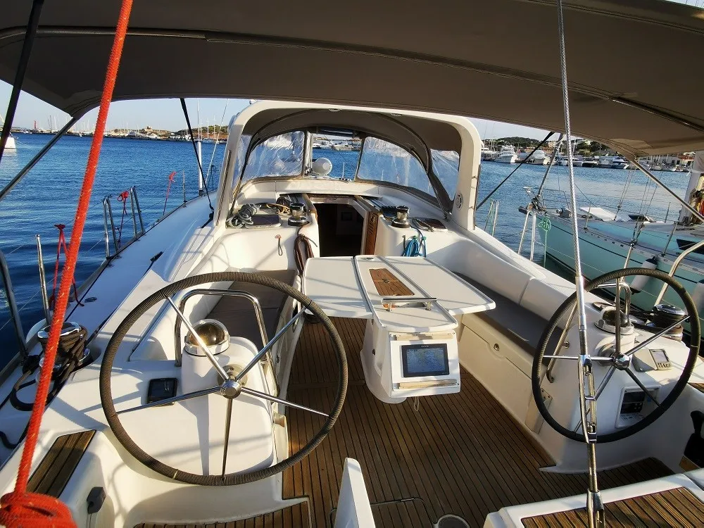 Oceanis 50 Family Seladon II — Yachtfoto 2