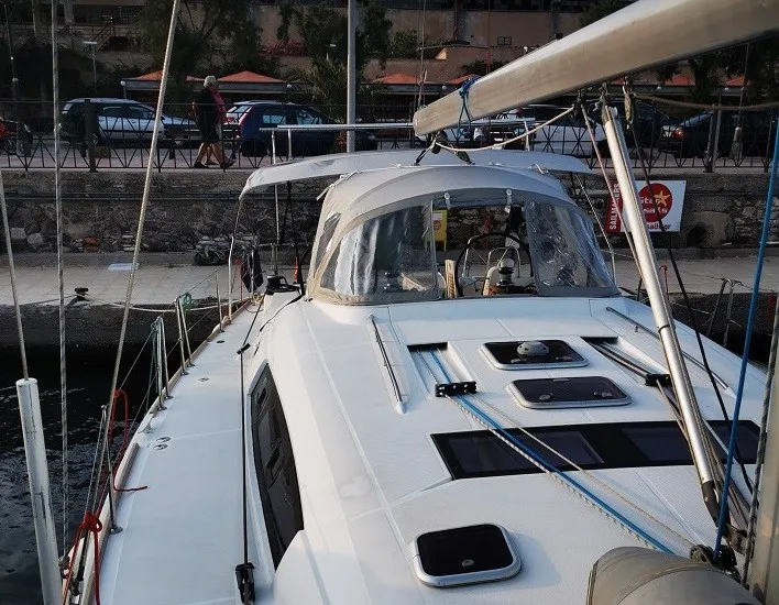 Oceanis 50 Family Seladon II — Yachtfoto 18