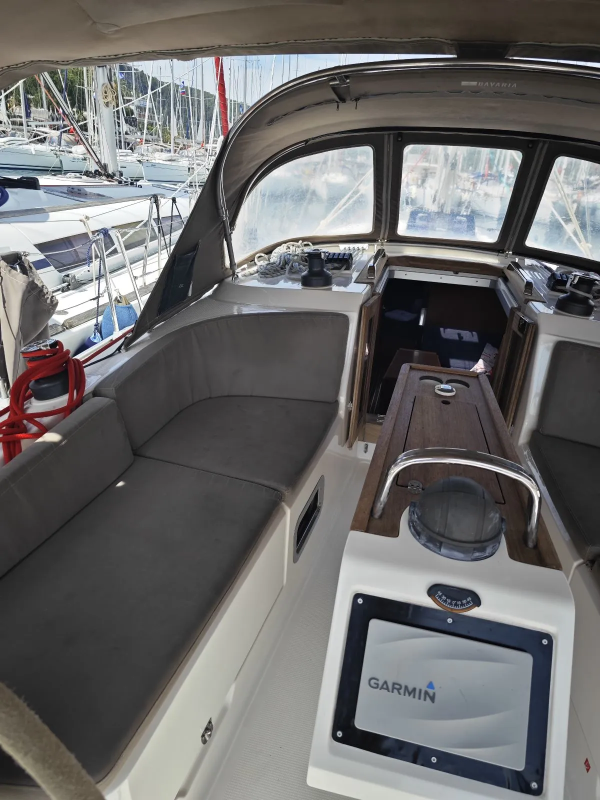 Bavaria Cruiser 37 Almira — фотография яхты 11