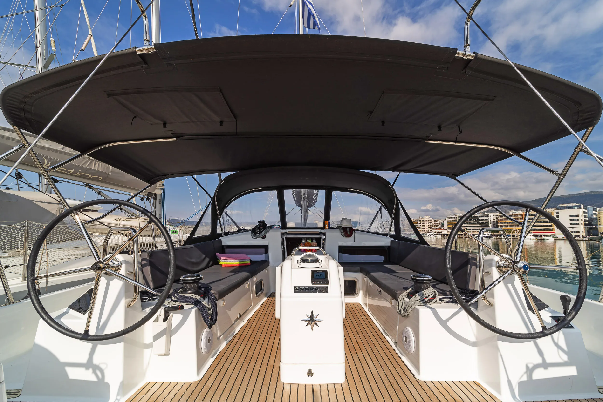 Sun Odyssey 440 Esperos — фотография яхты 4