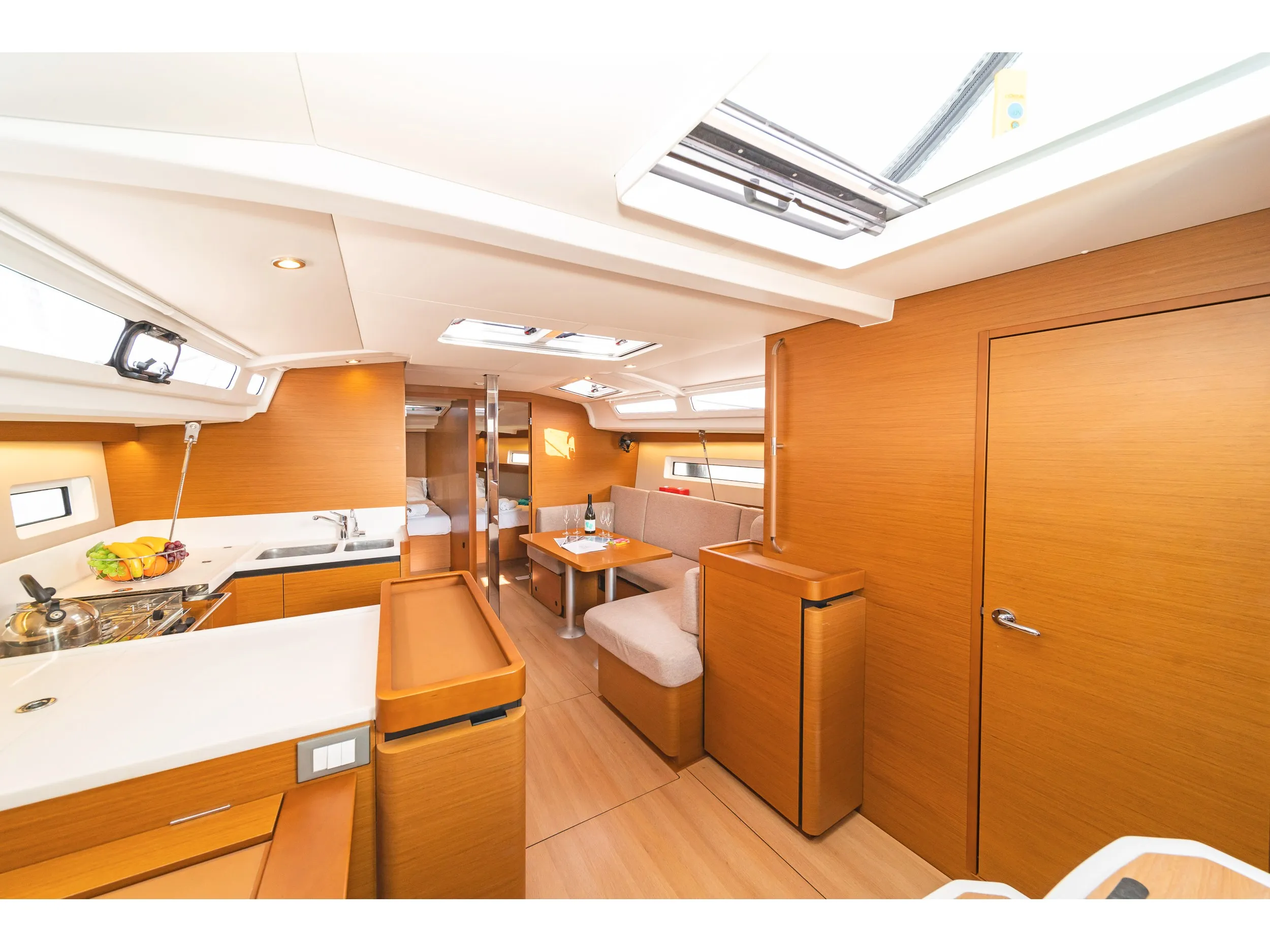 Sun Odyssey 440 Esperos — фотография яхты 7