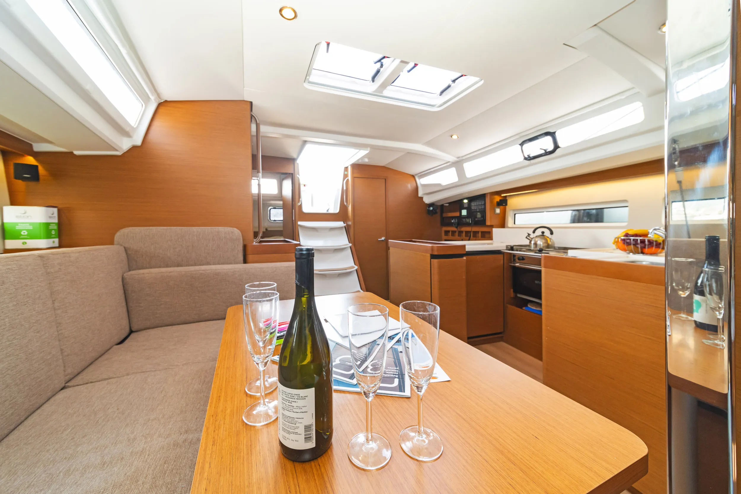 Sun Odyssey 440 Esperos — фотография яхты 5