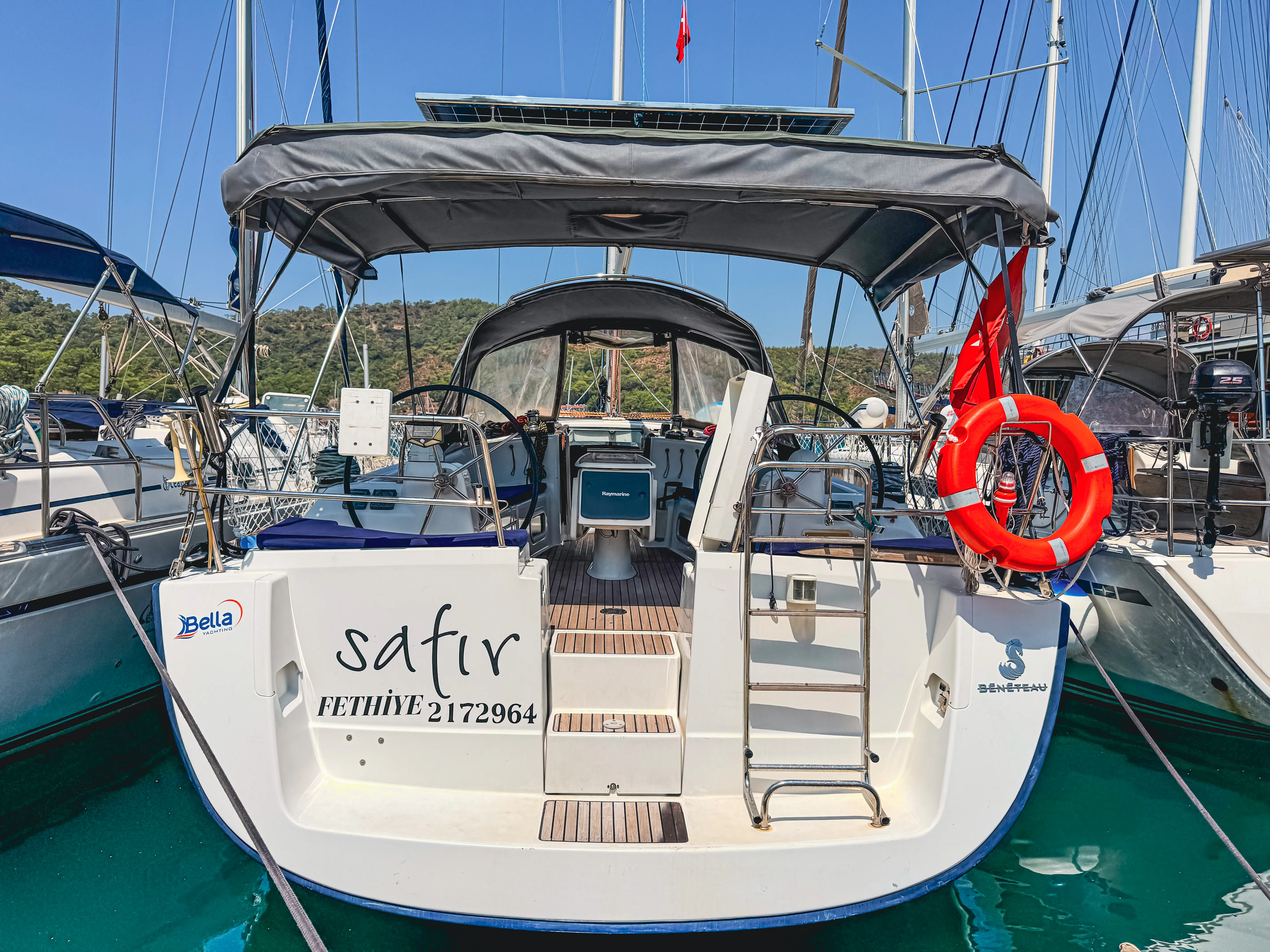 Oceanis 40 Premium — фотография яхты 37