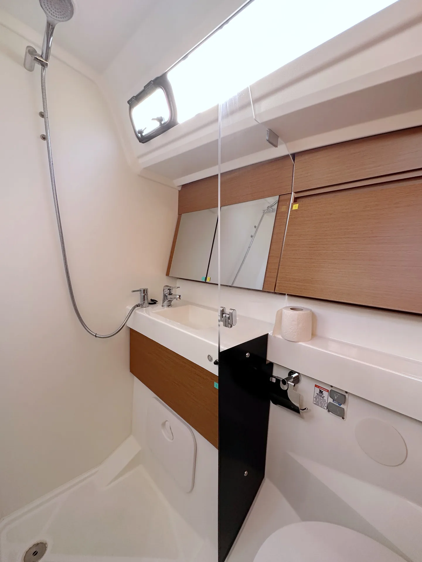 Sun Odyssey 410 Lara — yacht photo 9