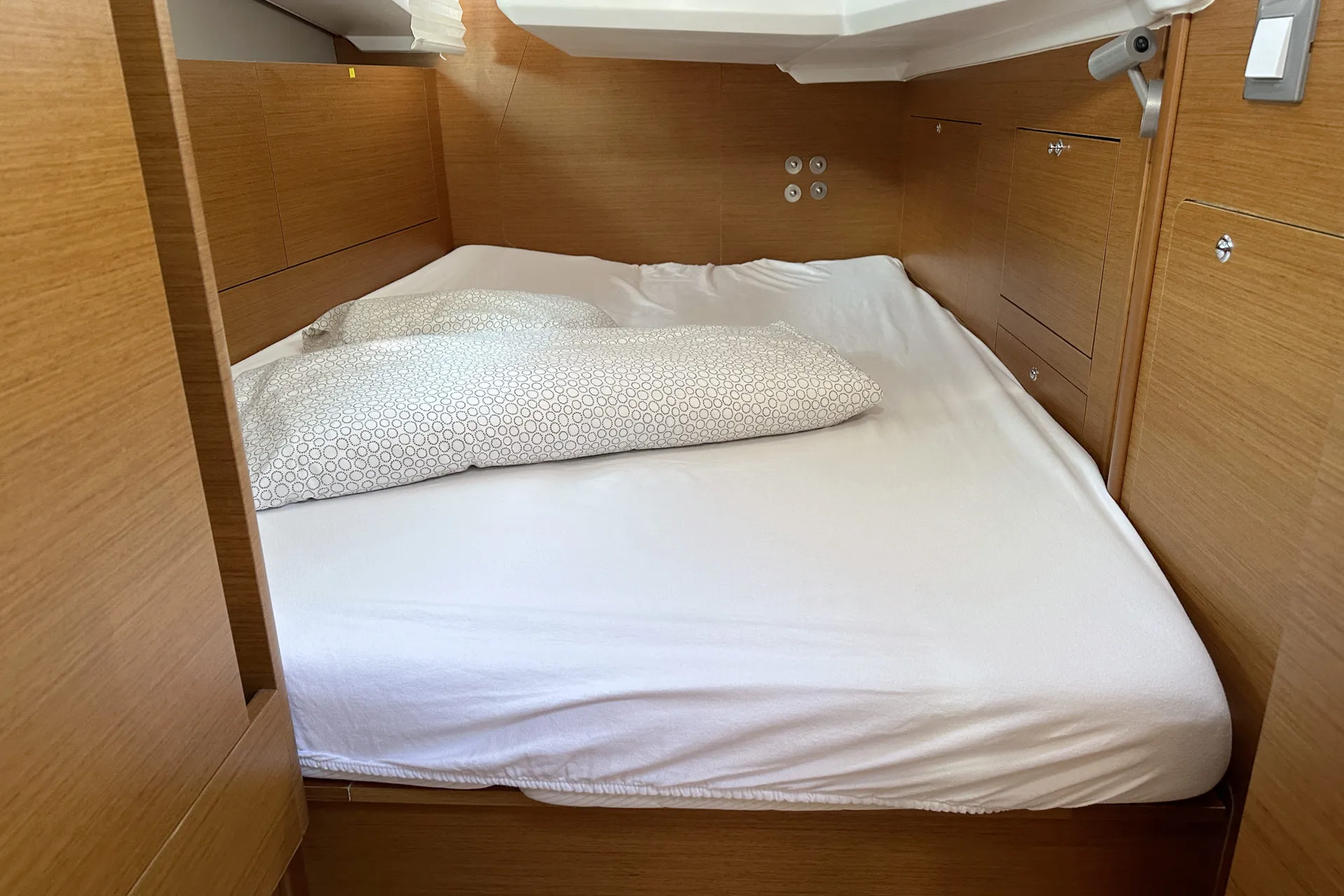 Sun Odyssey 410 Lara — yacht photo 12