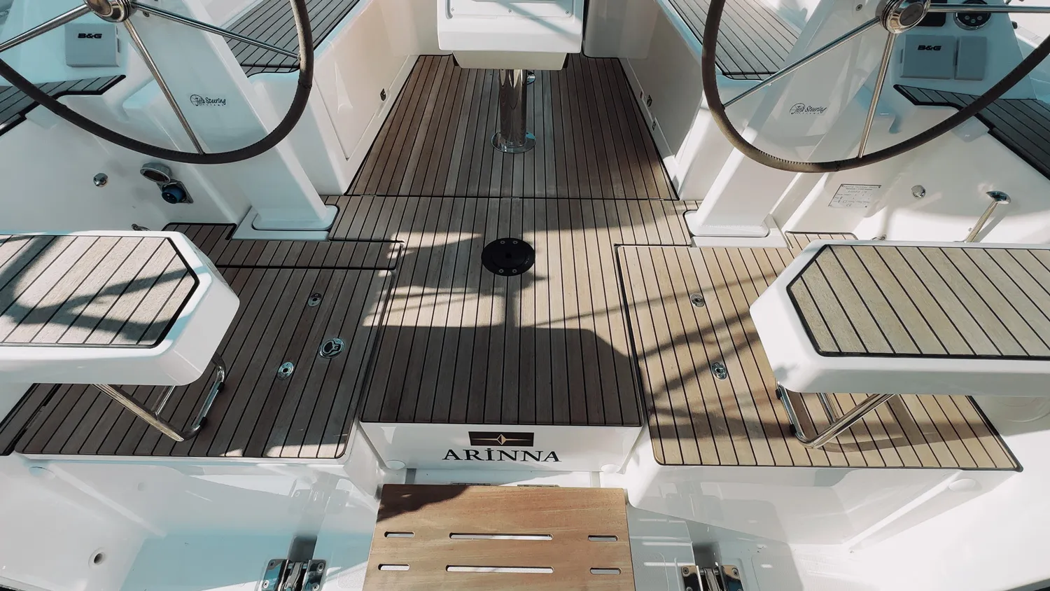 Bavaria C38 ARINNA — fotografia jachty 18
