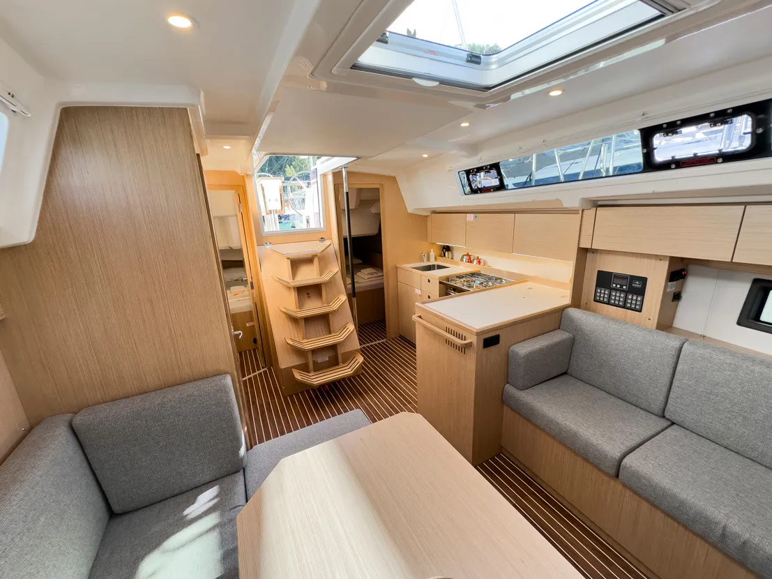 Bavaria C38 ARINNA — fotografia jachty 19